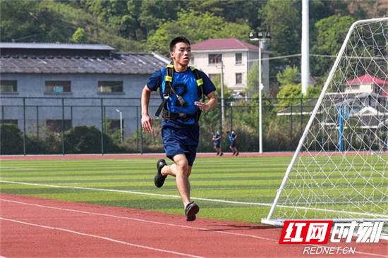 【平安消防】张家界消防体能对抗赛燃爆训练场