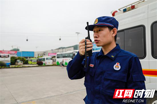 现场通信.jpg 现场通信.jpg
