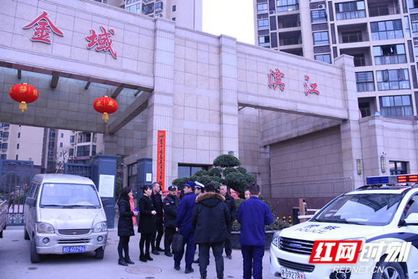 【平安消防】打通生命通道 我们在行动