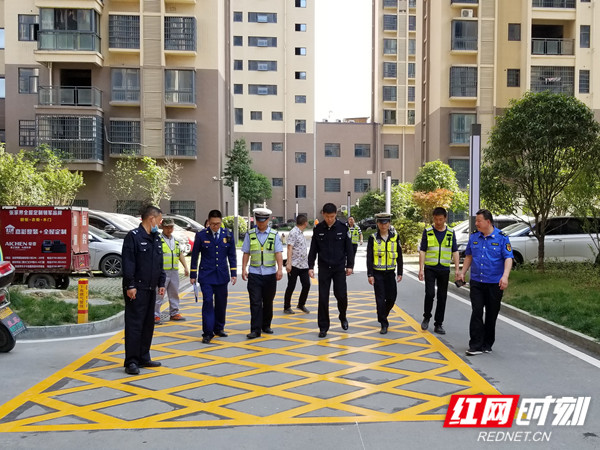 【平安消防】永定区多部门联合执法 集中曝光、处罚占用&ldquo;生命通道&rdquo;违法行为
