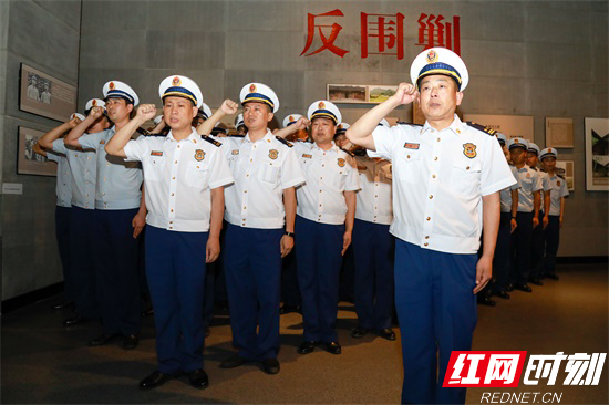 重温誓词,坚定信念 (2).jpg