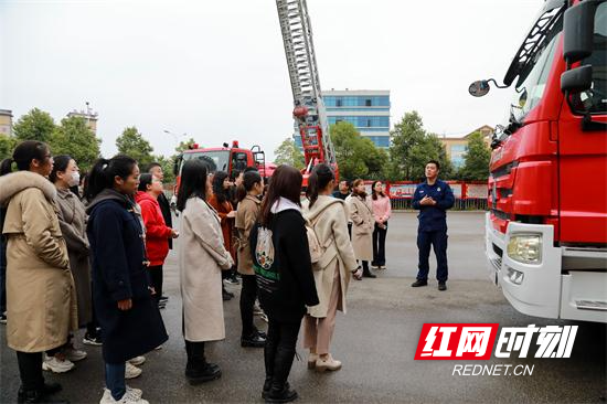 张家界市委党校学员集中学消防