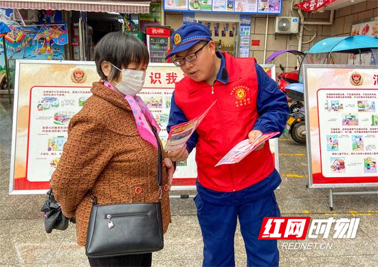 张家界消防“四驾齐驱”推进春季防火宣传工作 (4).jpg 张家界消防“四驾齐驱”推进春季防火宣传工作 (4).jpg